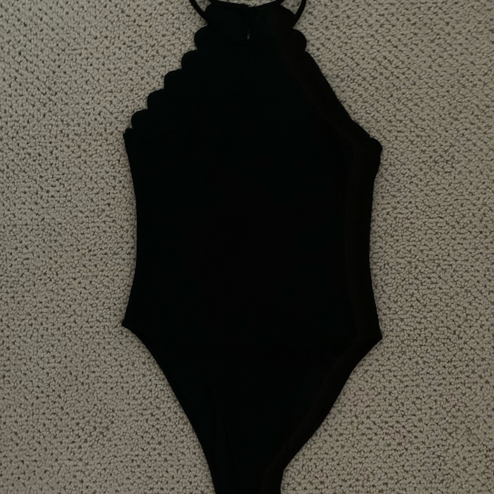 Scallop cut black bodysuit